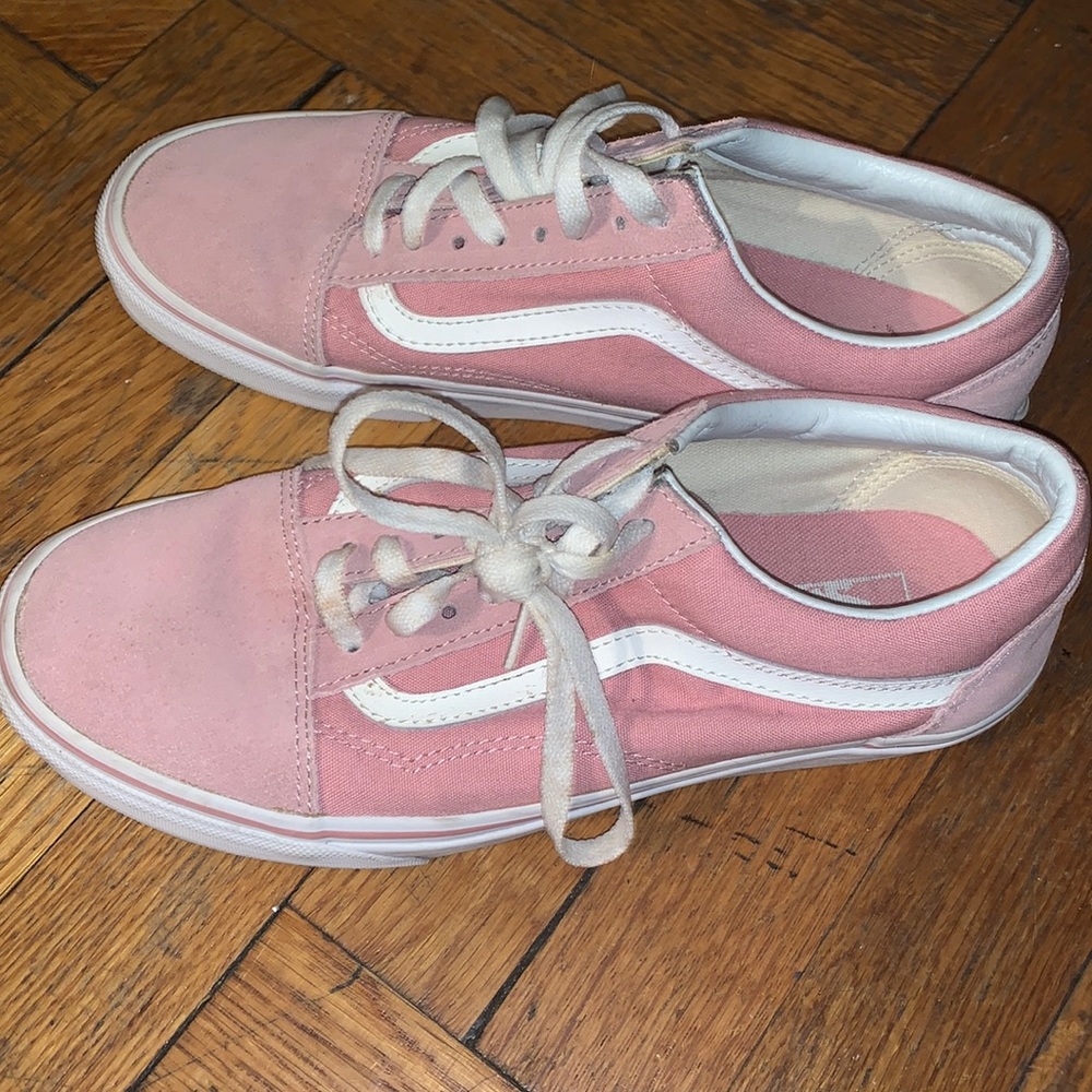 Pink women’s vans